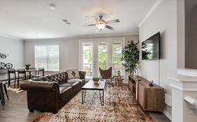 Uptown Dallas Apartments